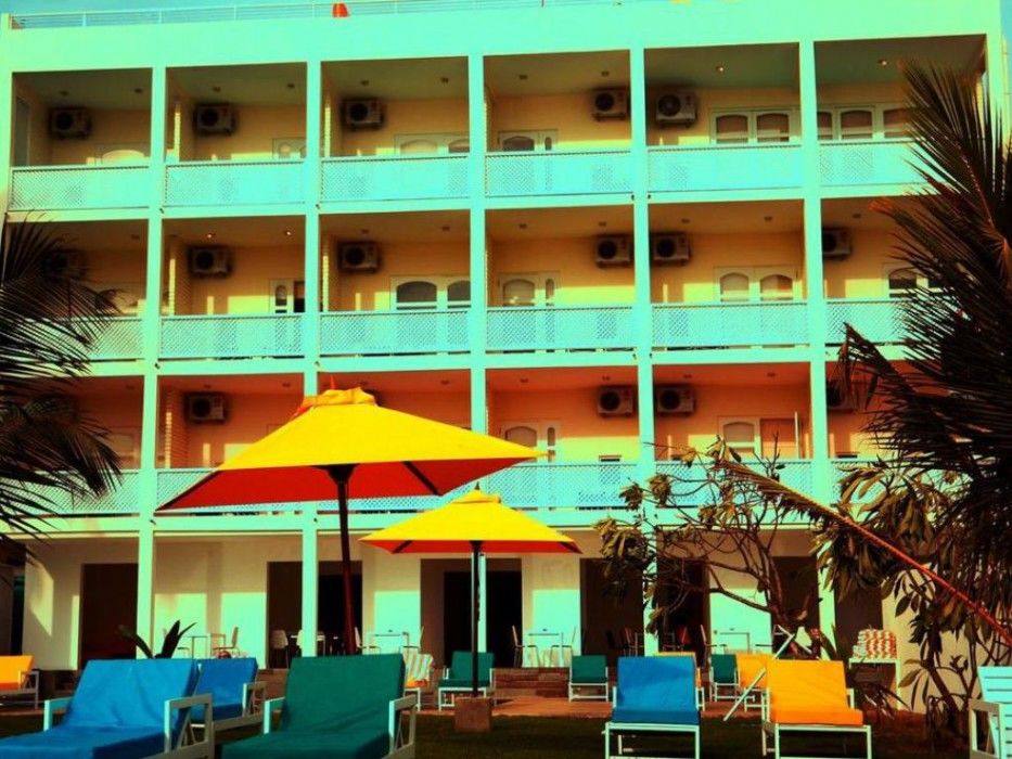 Hotel J Negombo Exterior foto