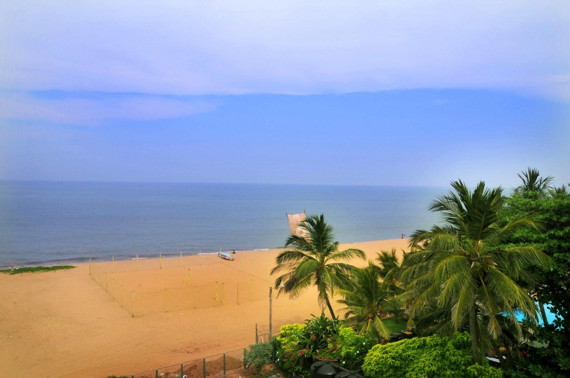 Hotel J Negombo Exterior foto